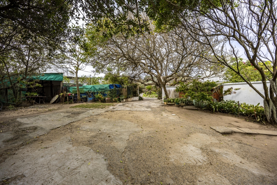 5 Bedroom Property for Sale in Gonubie Eastern Cape